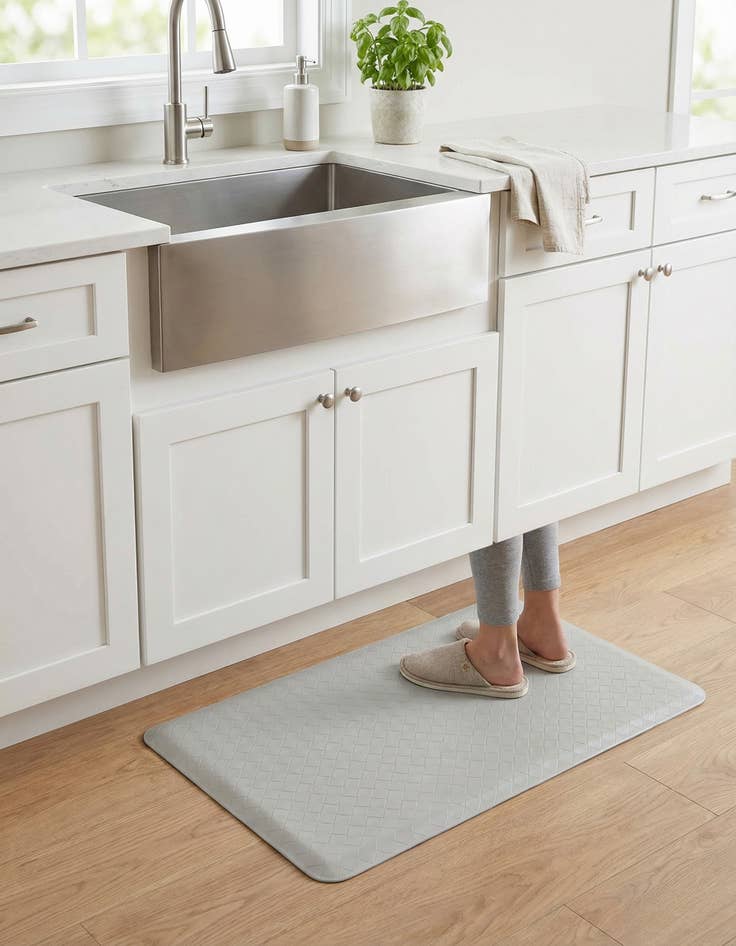 Detail image of  2' x 3' Solid Anti-Fatigue Comfort Mat