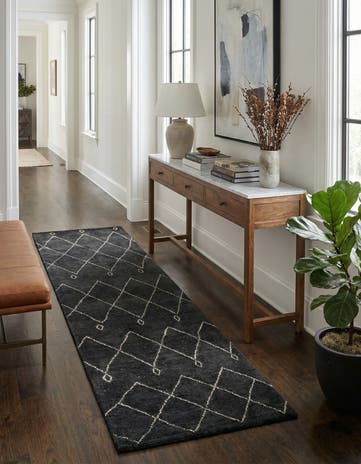 2' 10 x 8' Hand Knotted Darya Wool Runner Rug