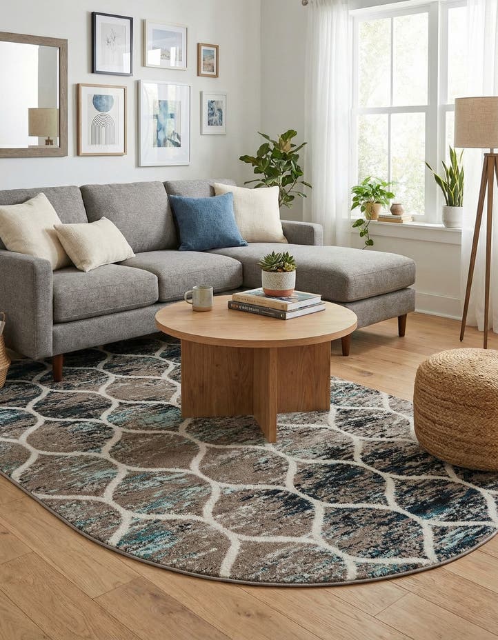 6' x 9' Lattice Frieze Oval Rug