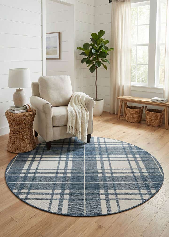 6' x 6' Easy-Clean Checkered Indoor / Outdoor Round Rug
