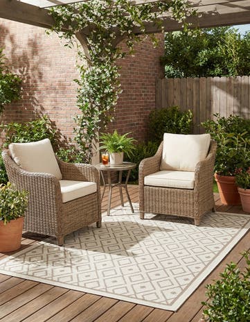 Ivory Easy-Clean Lattice Indoor / Outdoor Rug