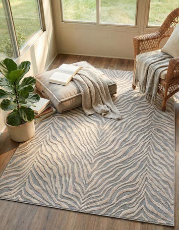 Gray and Ivory Finsbury Rug