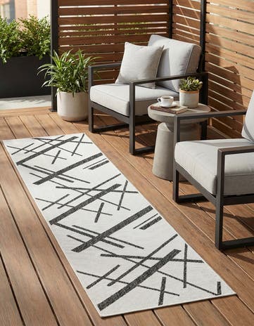 2' x 8' Easy-Clean Modern Indoor / Outdoor Runner Rug