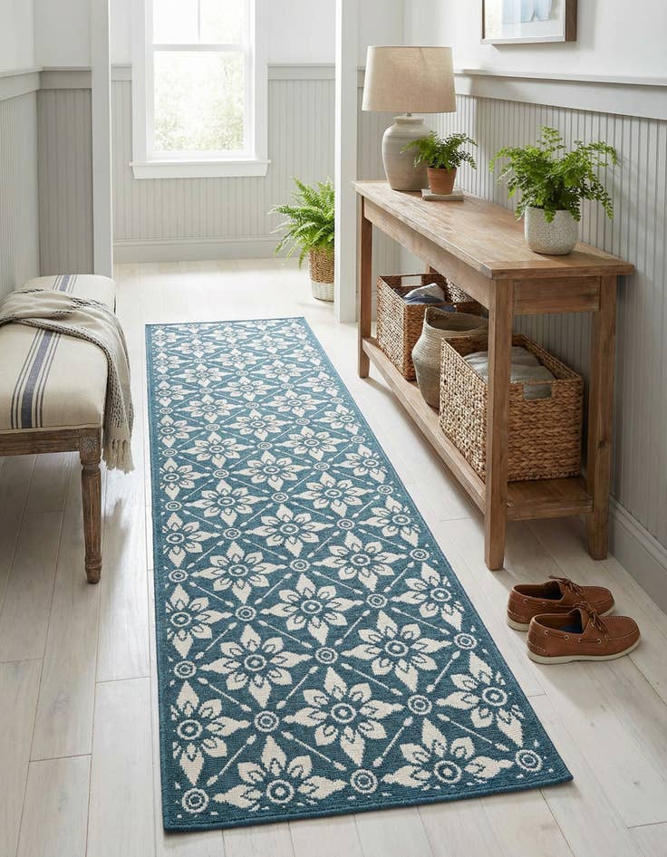 Detail image of 2' 7 x 12'  Washable Trellis Indoor / Outdoor Runner Rug