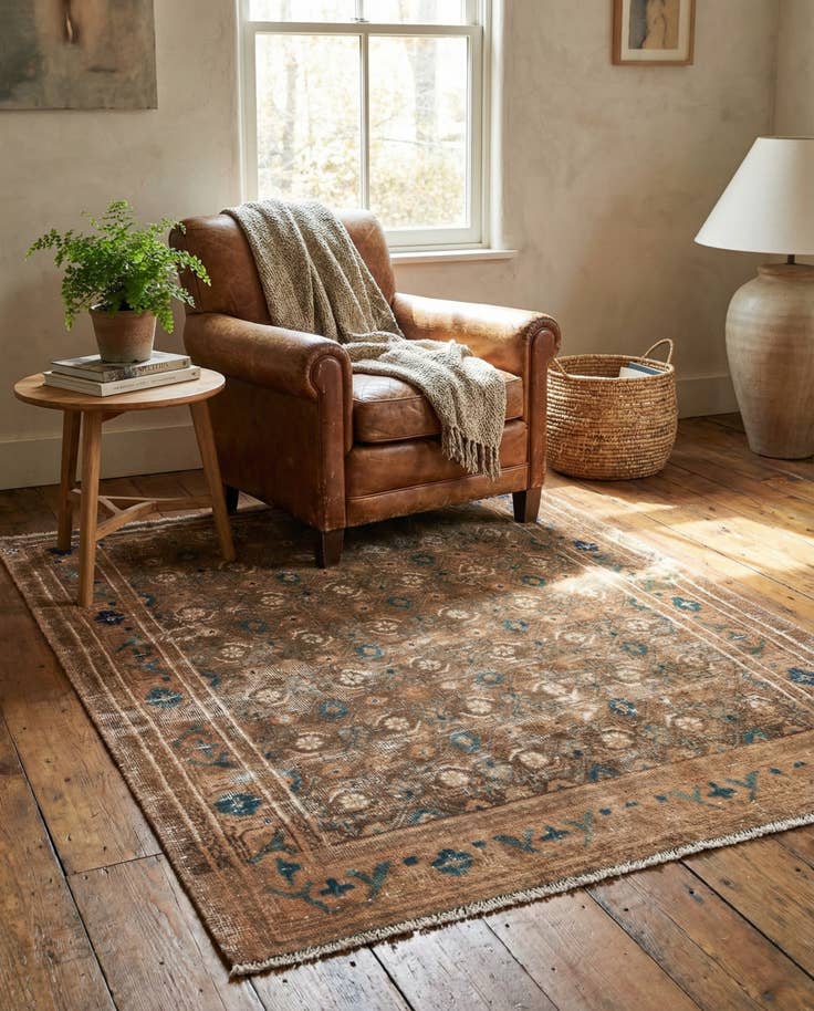 Detail image of 3' 7 x 4' 9 Hand Knotted Ultra Vintage Persian Wool Rug