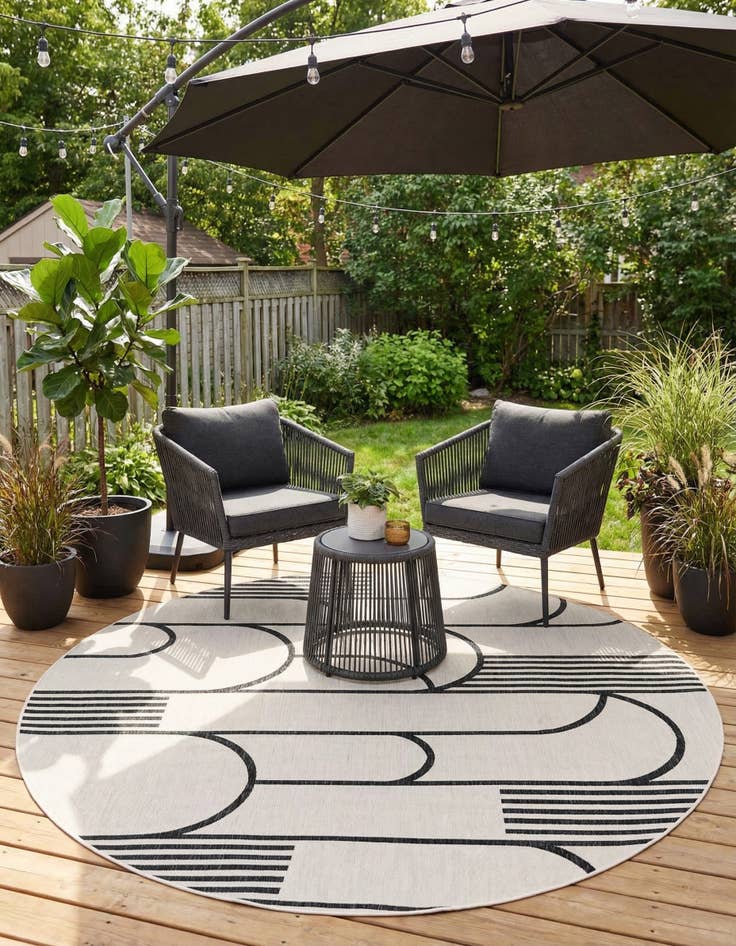 Detail image of  10' x 10'  Washable Modern Indoor / Outdoor Round Rug