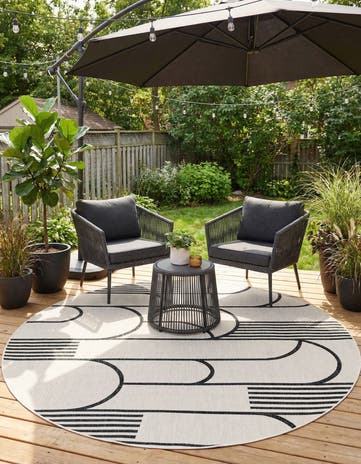10' x 10' Easy-Clean Modern Indoor / Outdoor Round Rug