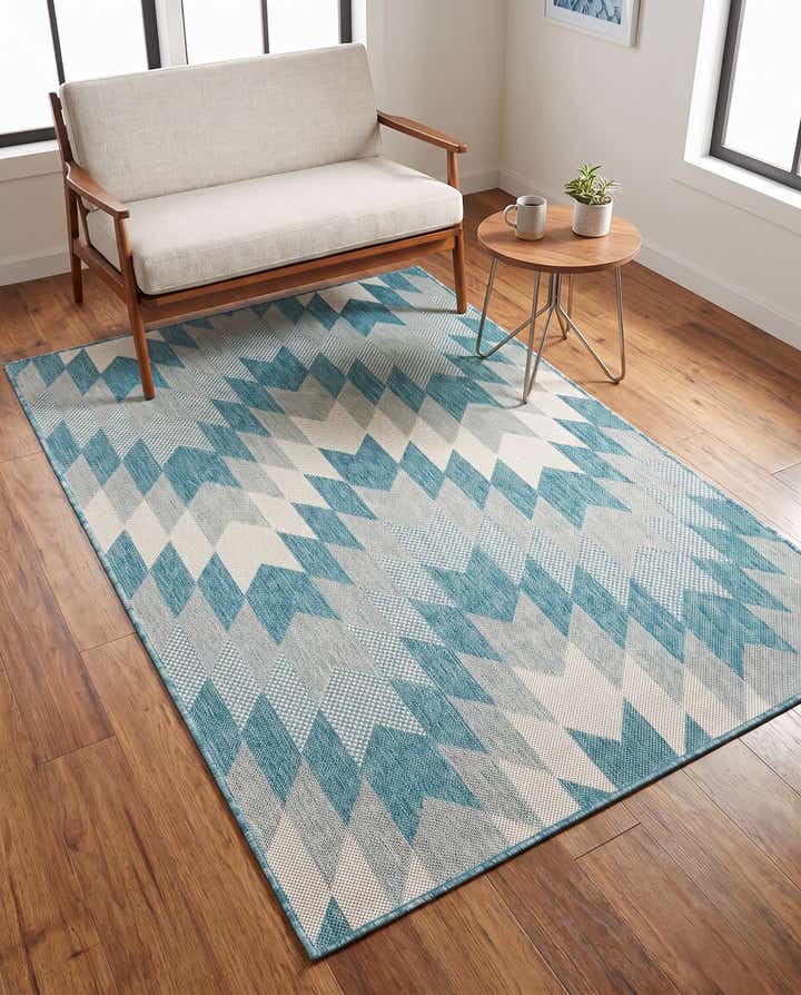4' x 6' Easy-Clean Modern Indoor / Outdoor Rug