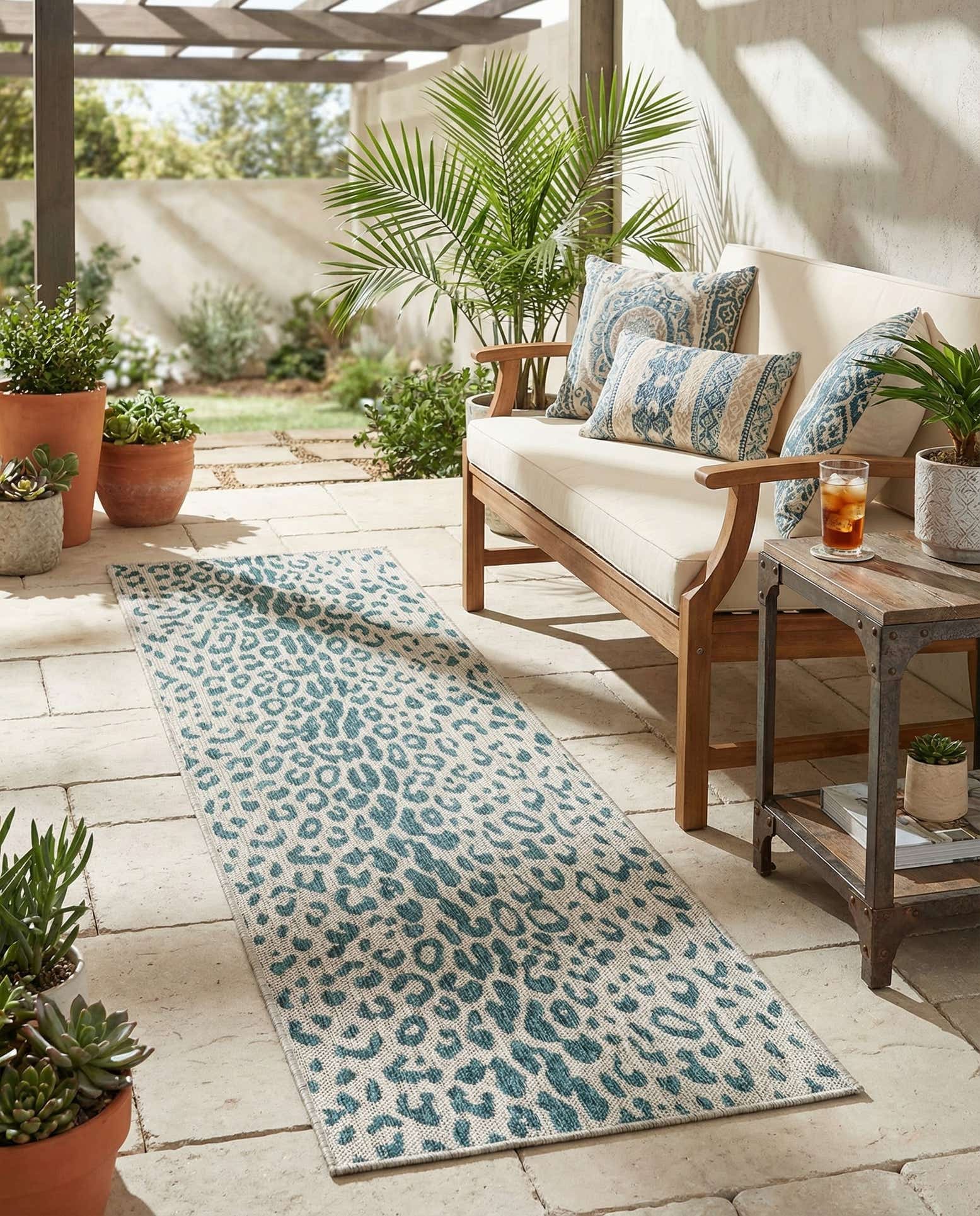 2' x 8' Easy-Clean Safari Indoor / Outdoor Runner Rug