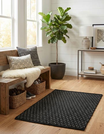 Black Hand Woven Lattice Wool Rug