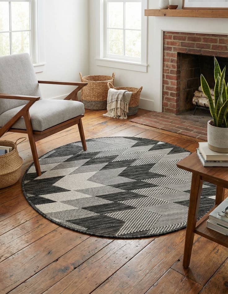 Detail image of 3' x 3'  Washable Modern Indoor / Outdoor Round Rug