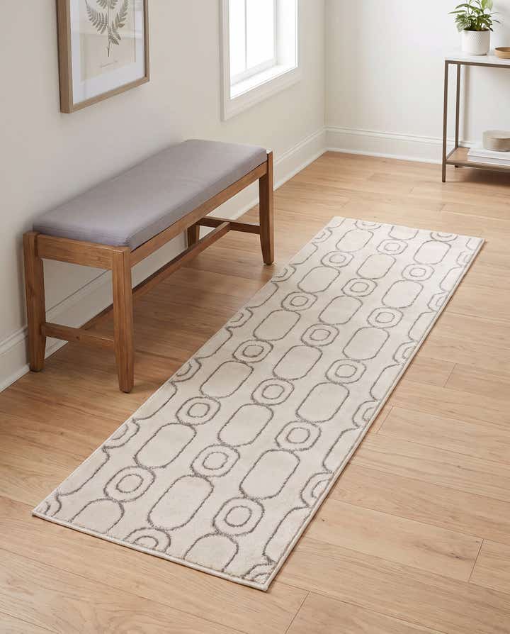 2' x 6' Vogue Geo Runner Rug