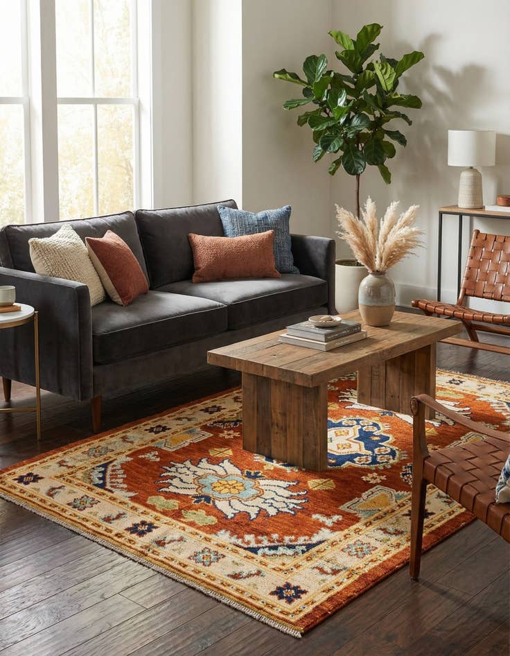 Detail image of 4' x 6'  Hand Knotted Darya Wool Rug