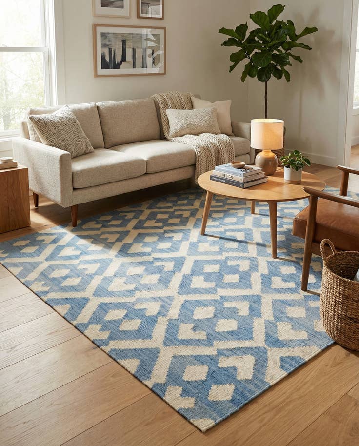 Detail image of 4' 6 x 5' 6 Hand Woven Kilim Modern Wool Rug