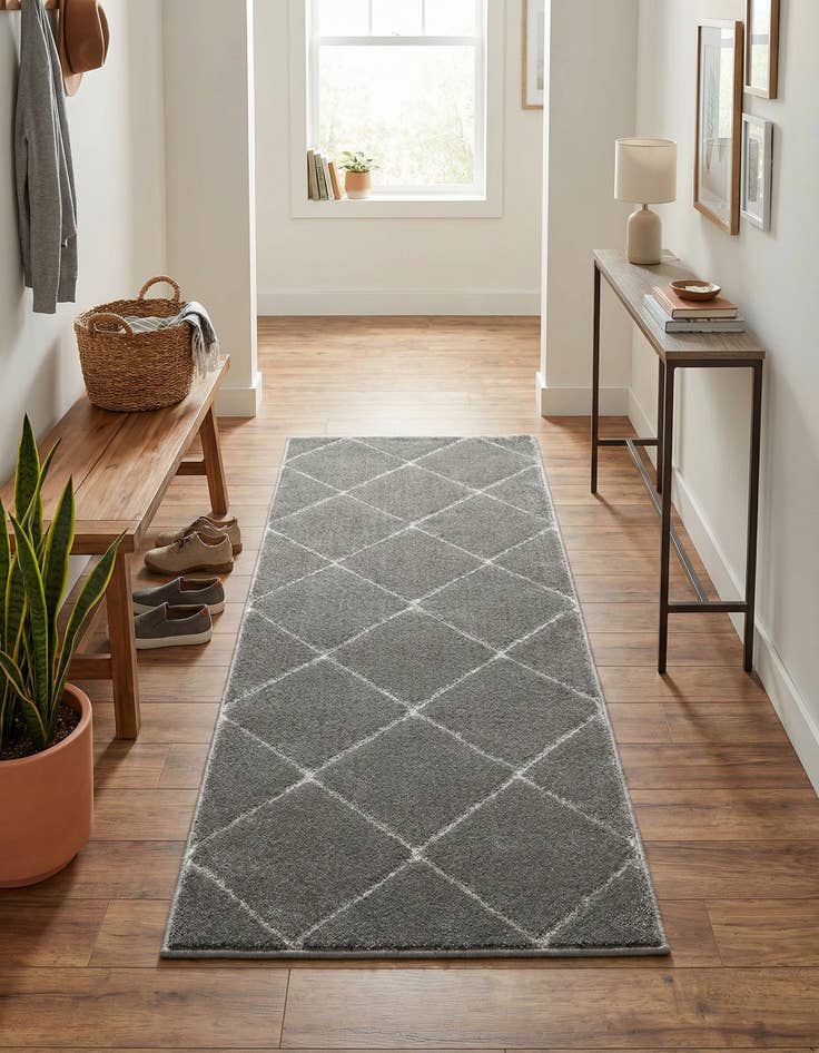 Detail image of 2' x 5' Vogue Geo Runner Rug