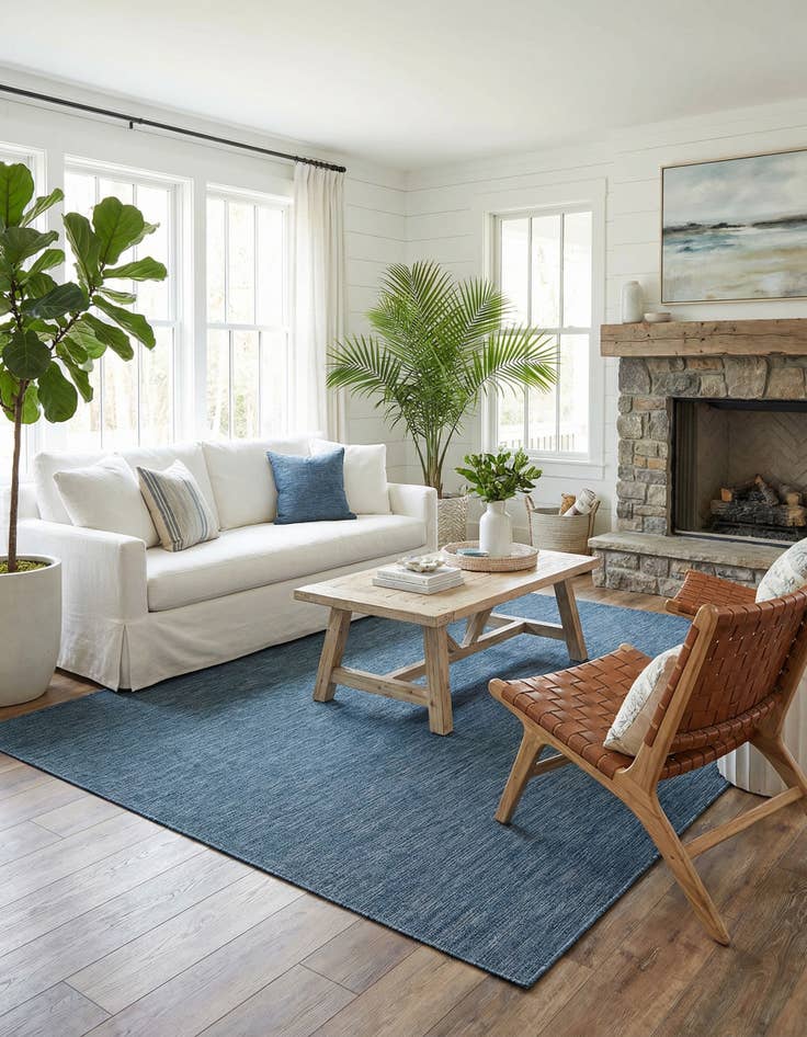 Detail image of 10' x 14'  Washable Solid Indoor / Outdoor Rug