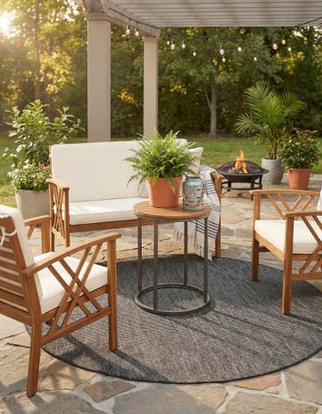 Black Easy-Clean Solid Indoor / Outdoor Round Rug