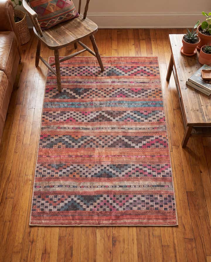 3' 6 x 5' 6 Washable Timeless Rug