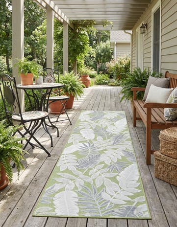 Green Easy-Clean Botanical Indoor / Outdoor Runner Rug