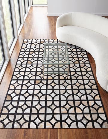 5' 3 x 7' 7 Cowhide Rug
