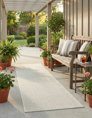 Ivory Easy-Clean Solid Indoor / Outdoor Runner Rug