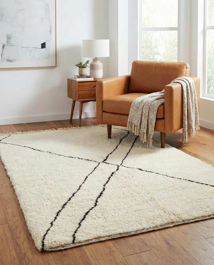 5' 3 x 7' 9 Hand Knotted Moroccan Wool Rug