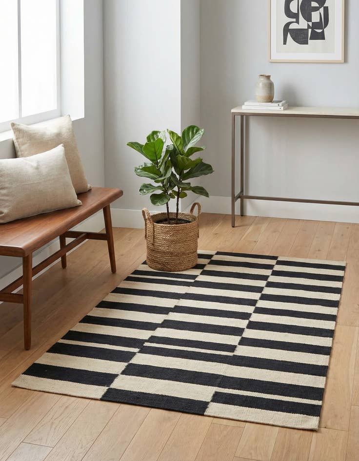 Detail image of 2' 8 x 3' 11  Hand Woven Kilim Modern Wool Rug