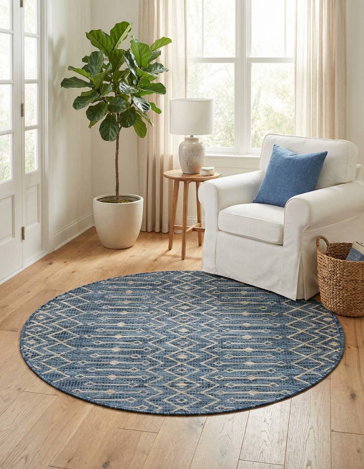 Detail image of 4' x 4'  Washable Trellis Indoor / Outdoor Round Rug