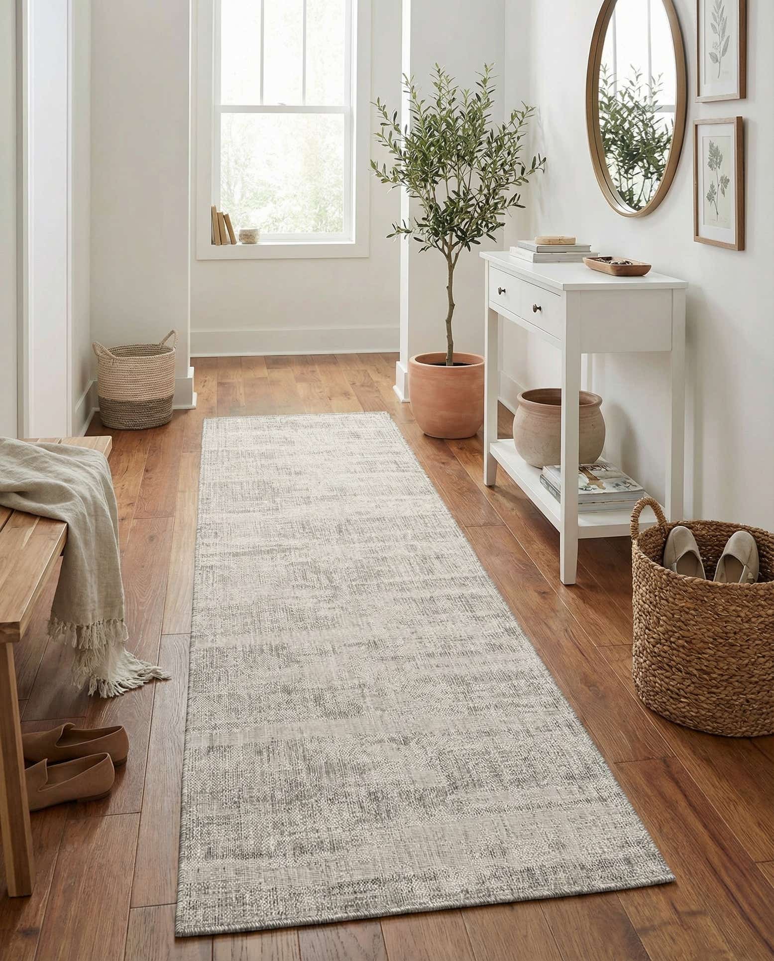 2' 7 x 10' Easy-Clean Modern Indoor / Outdoor Runner Rug