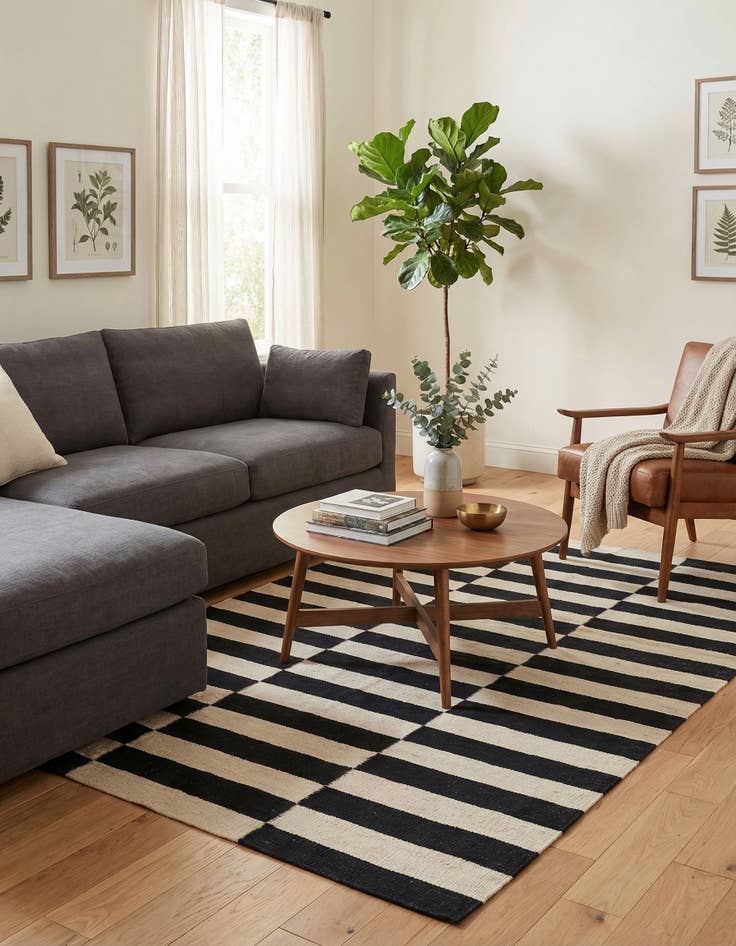 Detail image of 3' 4 x 4' 10  Hand Woven Kilim Modern Wool Rug