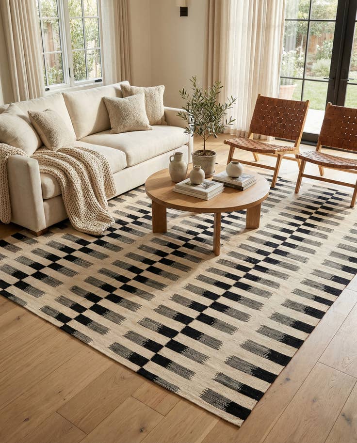 Detail image of 7' x 9' 4 Hand Woven Kilim Modern Wool Rug