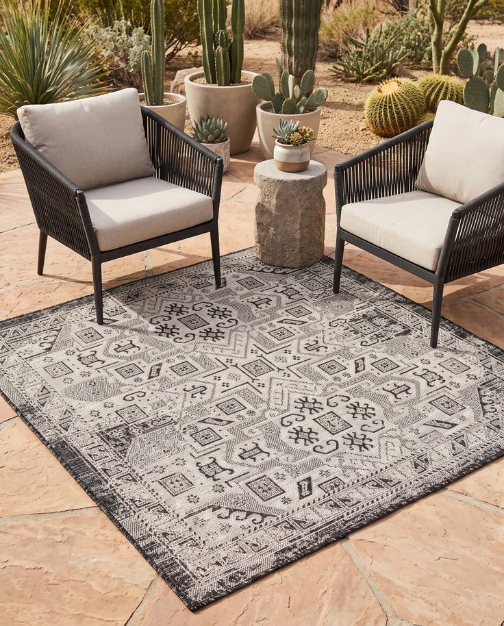 Detail image of 5' 3 x 5' 3 Easy-Clean Aztec Indoor / Outdoor Square Rug