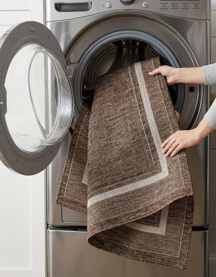 Detail image of  7' 10 x 7' 10  Washable Border Indoor / Outdoor Square Rug