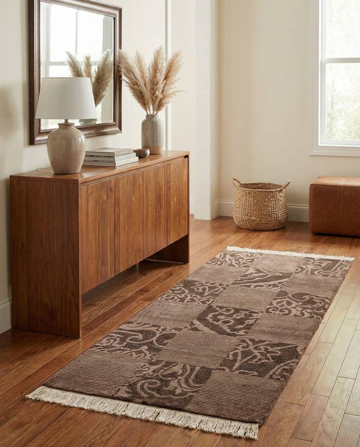Detail image of 2' 9 x 6' 7 Hand Knotted Darya Wool Runner Rug