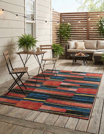 4' x 6' Easy-Clean Modern Indoor / Outdoor Rug