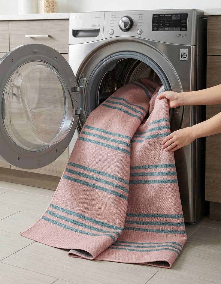 Detail image of 7' 10 x 7' 10  Washable Jill Zarin Anguilla Indoor / Outdoor Square Rug