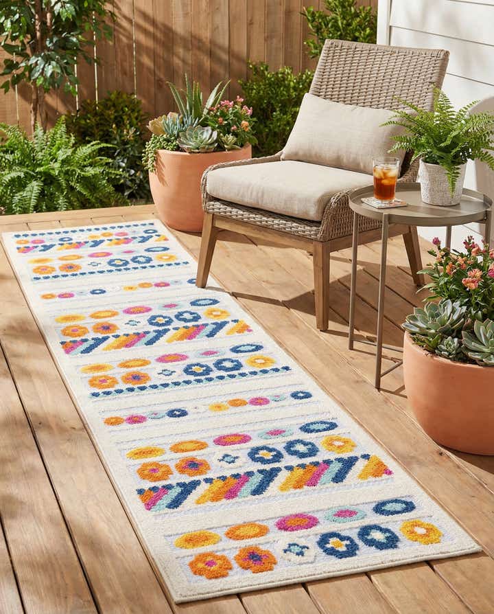 2' x 10' Easy-Clean Aruba Indoor / Outdoor Runner Rug
