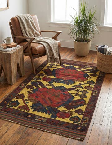 2' 10 x 4' 10 Hand Knotted Sumak Wool Rug