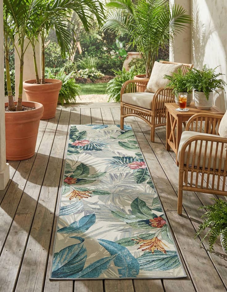 Detail image of 2' 7 x 10'  Washable Botanical Indoor / Outdoor Runner Rug