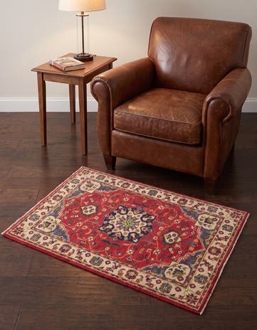2' 8 x 4' Hand Knotted Kazak Rug
