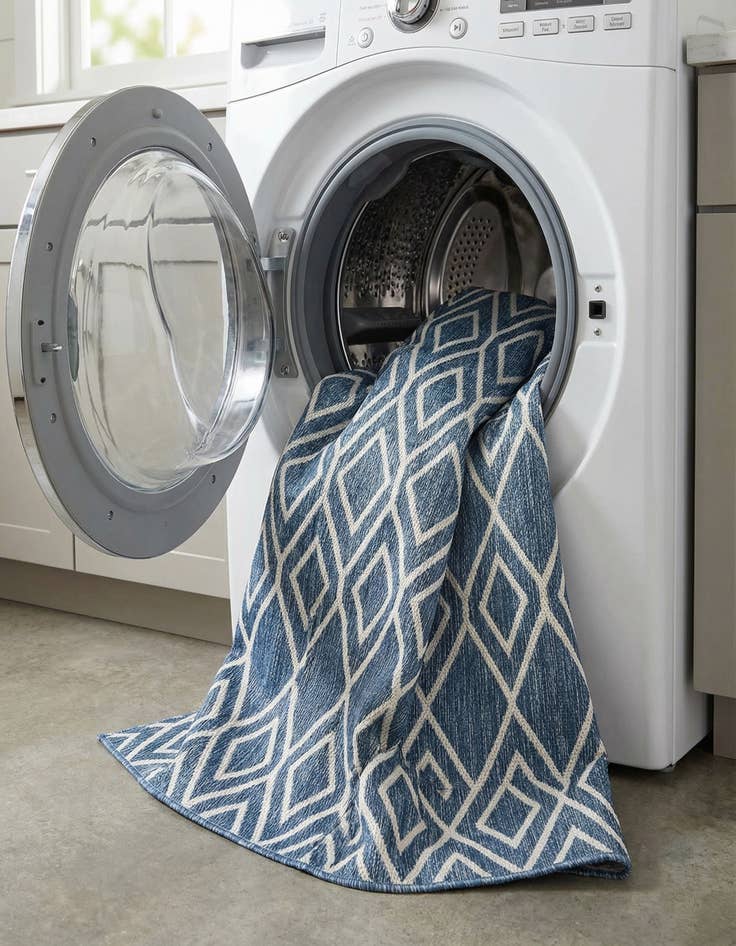 Detail image of 7' x 10'  Washable Jill Zarin Turks and Caicos Indoor / Outdoor Rug