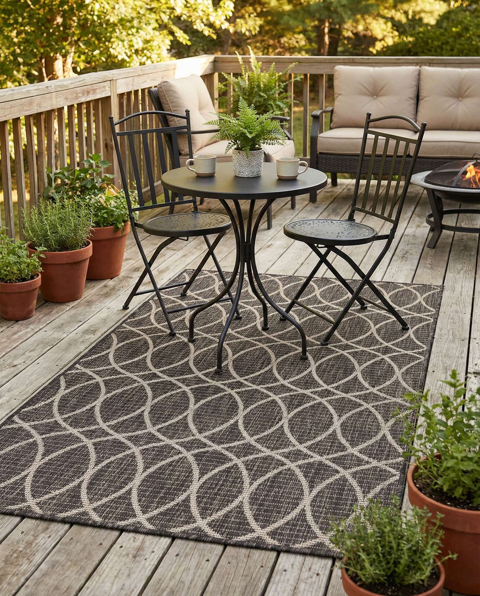 3' x 5' 3 Easy-Clean Lattice Indoor / Outdoor Rug