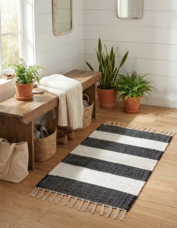 2' x 3' 1 Hand Woven Chindi Rag Rug