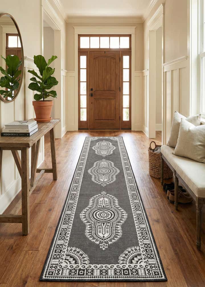 2' 7 x 12' Easy-Clean Traditional Indoor / Outdoor Runner Rug