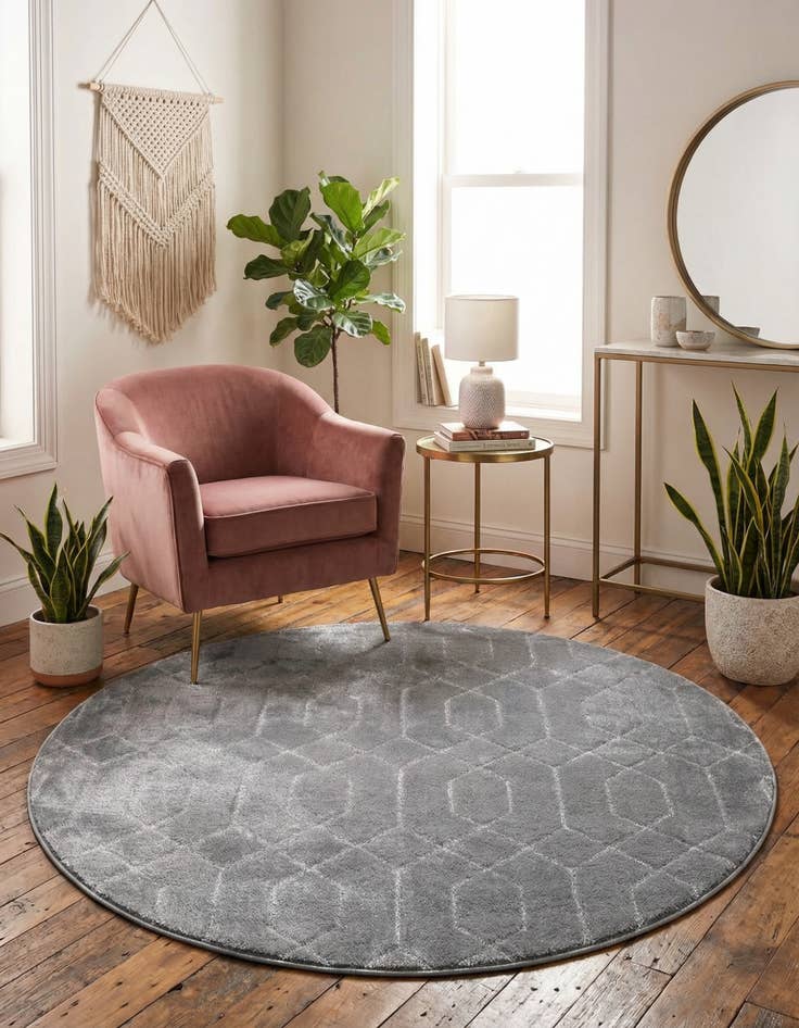 Detail image of 5' 3 x 5' 3  Marilyn Monroe™ Glam Trellis Round Rug