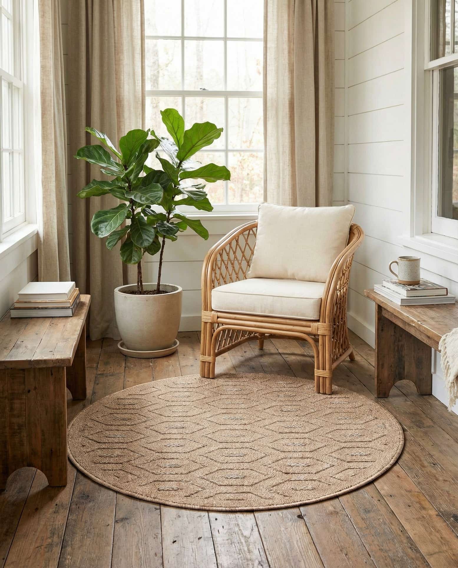 3' x 3' Easy-Clean Trellis Textured Indoor / Outdoor Round Rug