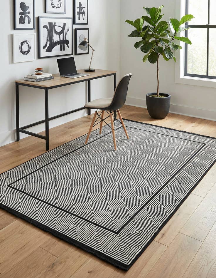 Detail image of 4' x 6' Milano Rug