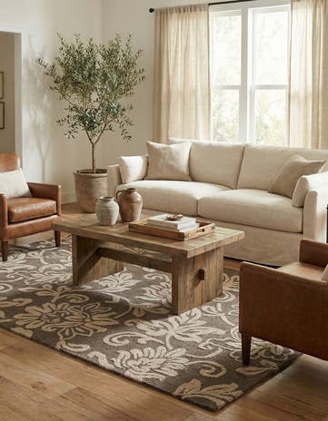 5' 1 x 8' Agra Wool Rug
