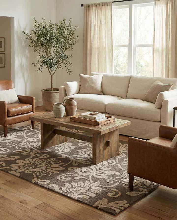 5' 1 x 8' Agra Wool Rug