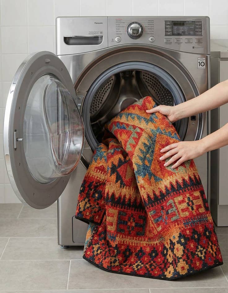 Detail image of  7' 10 x 7' 10  Washable Tribal Indoor / Outdoor Square Rug